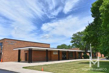 Glen Grove Elementary School in Glenview, IL