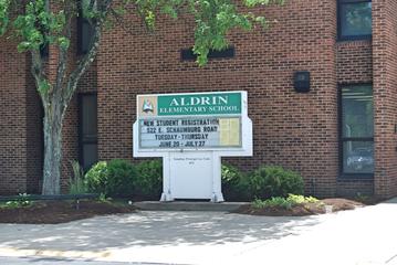 Photos of Buzz Aldrin Elementary School in Schaumburg, IL