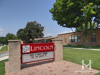 Lincoln Junior High School in Mount Prospect, IL