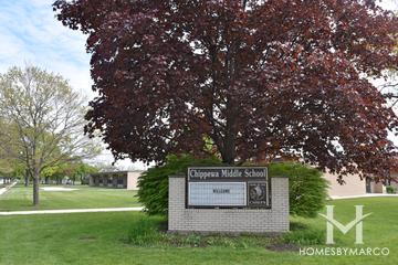 Photos of Chippewa Middle School in Des Plaines, IL