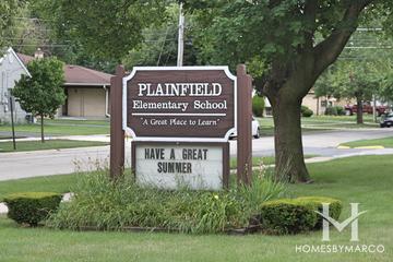 Plainfield Elementary School in Des Plaines, IL