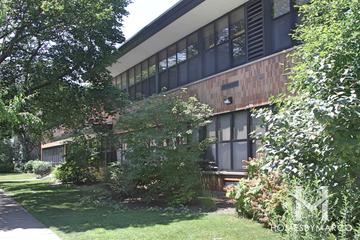 Abraham Lincoln Elementary School in Oak Park, IL