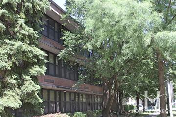 Longfellow Elementary School in Oak Park, IL