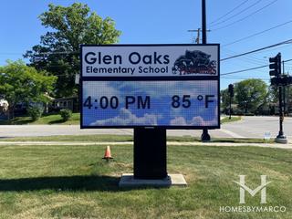 Photos of Glen Oaks Elementary School in Hickory Hills, IL
