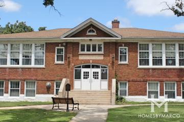 Orland Park Elementary School in Orland Park, IL