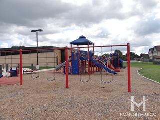 Memorial Elementary School in Tinley Park, IL