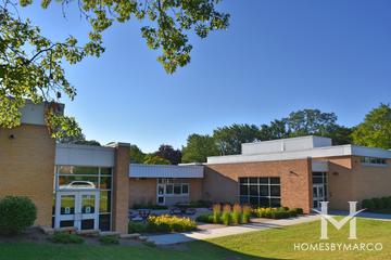 Lincoln Elementary School in Glen Ellyn, IL