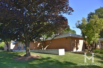 Lincoln Elementary School in Glen Ellyn, IL