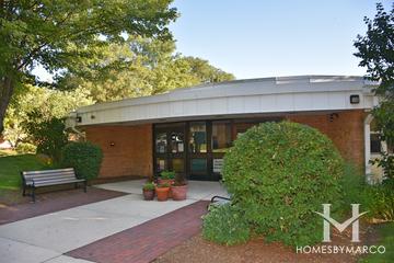 Lincoln Elementary School in Glen Ellyn, IL