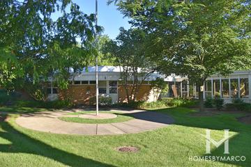 Lincoln Elementary School in Glen Ellyn, IL