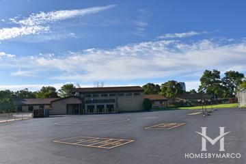 Salt Creek Elementary School in Elmhurst, IL