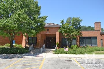 Pierce Downer Elementary School in Downers Grove, IL