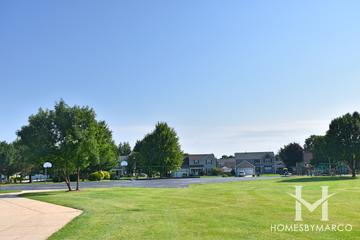 Heritage Lakes Elementary School in Carol Stream, IL