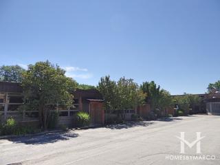 Oak Elementary School in Hinsdale, IL