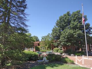 Oak Elementary School in Hinsdale, IL