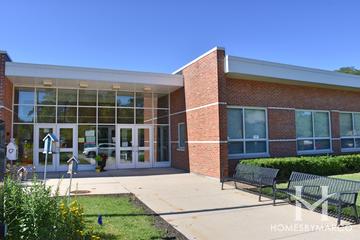 Hawthorne Elementary School in Wheaton, IL