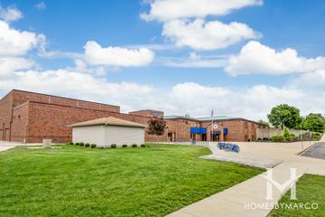 Washington Junior High School in Naperville, IL