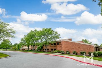 Brookdale Elementary School in Naperville, IL