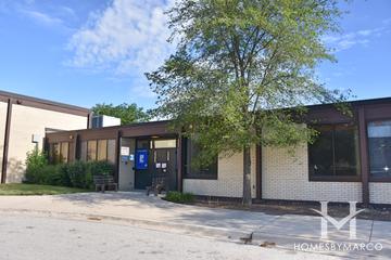 Fischer Elementary School in Elmhurst, IL