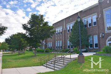 Hawthorne Elementary School in Elmhurst, IL