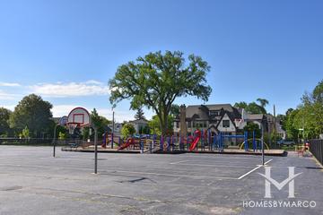 Lincoln Elementary School in Elmhurst, IL