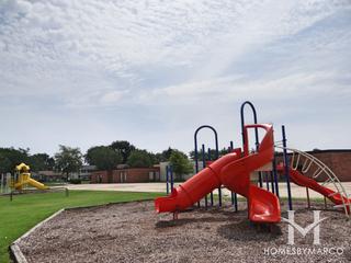 Sunnydale Elementary School in Streamwood, IL