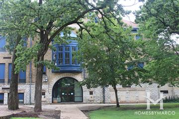 Washington Elementary School in Elgin, IL