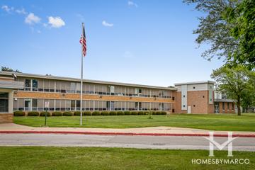 Jefferson Middle School in Aurora, IL