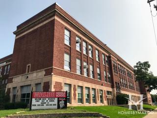 Photos of K D Waldo Middle School in Aurora, IL