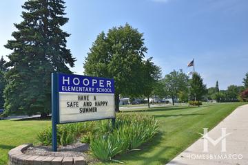 Photos of B J Hooper Elementary School in Lindenhurst, IL