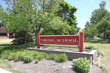 Photos of Gurnee Grade School in Gurnee, IL