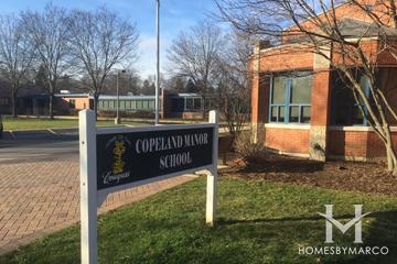 Copeland Manor Elementary School in Libertyville, IL