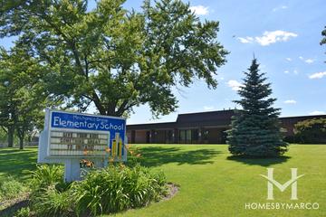 Photos of Mechanics Grove Elementary School in Mundelein, IL
