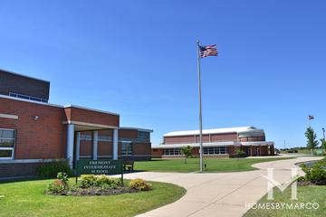 Photos of Fremont Elementary School in Mundelein, IL
