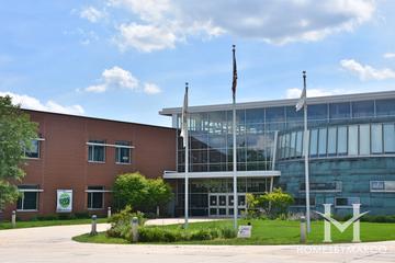 Spencer Loomis Elementary School in Hawthorn Woods, IL