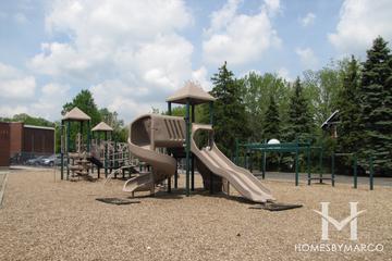 Lincoln Elementary School in Highland Park, IL
