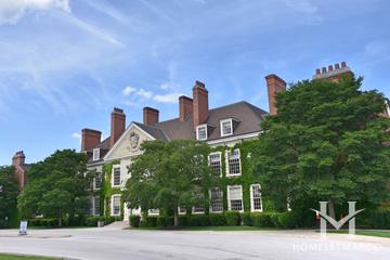 Photos of Lake Forest High School in Lake Forest, IL