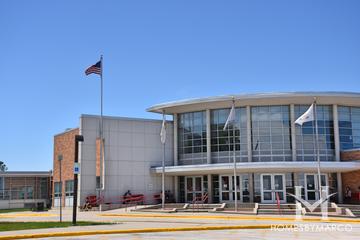Mundelein Cons High School in Mundelein, IL