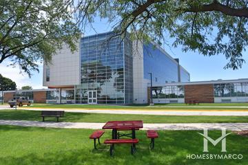 Mundelein Cons High School in Mundelein, IL