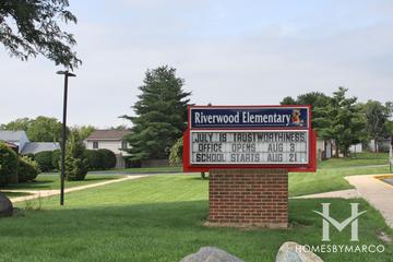 Photos of Riverwood Elementary School in McHenry, IL