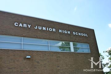 Cary Junior High School in Cary, IL