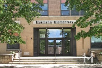 Husmann Elementary School in Crystal Lake, IL