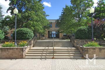 Husmann Elementary School in Crystal Lake, IL