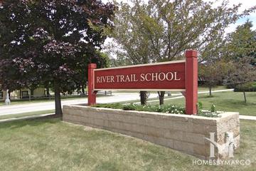 Photos of River Trail School in Gurnee, IL