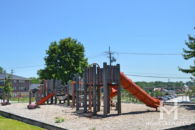 Henry Puffer Elementary School in Downers Grove, IL