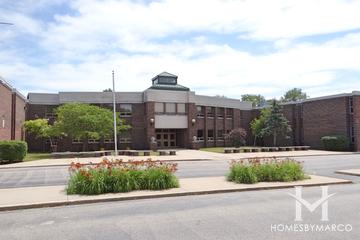 Henry W Longfellow Elementary School in Buffalo Grove, IL