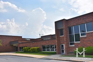 Ivy Hall Elementary School in Buffalo Grove, IL