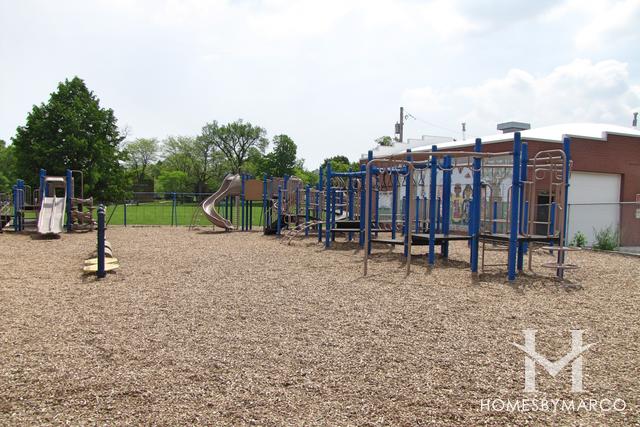 Indian Trail Elementary School in Highland Park, IL