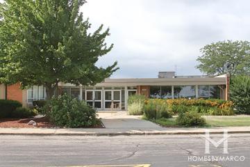 Valley View Elementary School in McHenry, IL