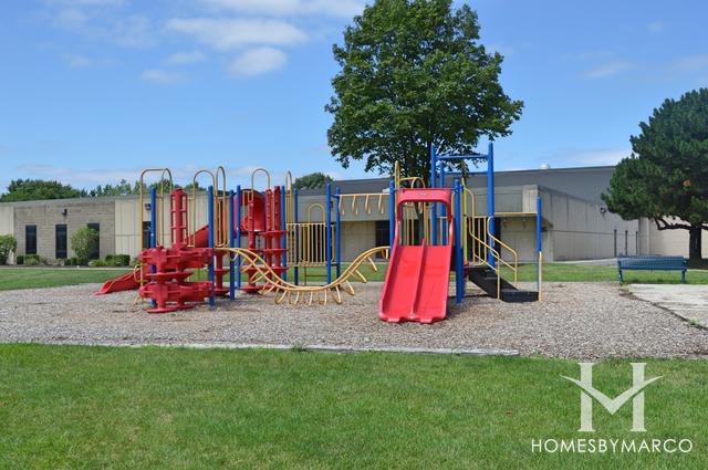 Oak View Elementary School in Bolingbrook, IL